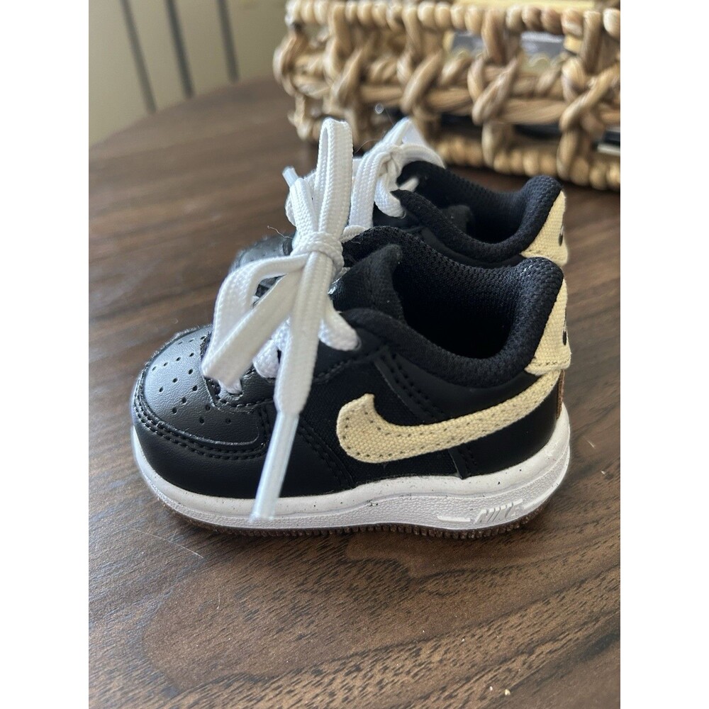 Nike Air Force 1 LV8 TD Toddler 2C Black Gold White Shoes CZ2663-001 - Picture 2 of 8